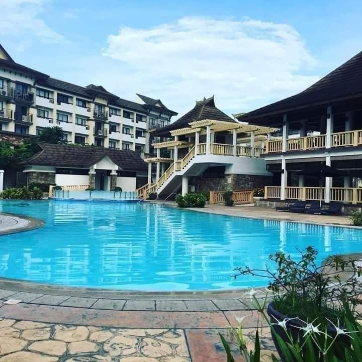 Davao City Cozy 2Br With Free Pool Beside Sm City Mall מראה חיצוני תמונה