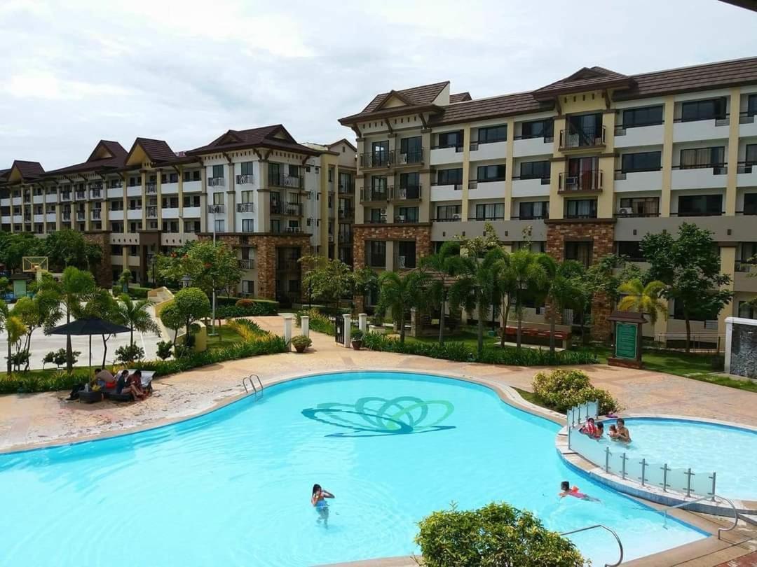 Davao City Cozy 2Br With Free Pool Beside Sm City Mall מראה חיצוני תמונה