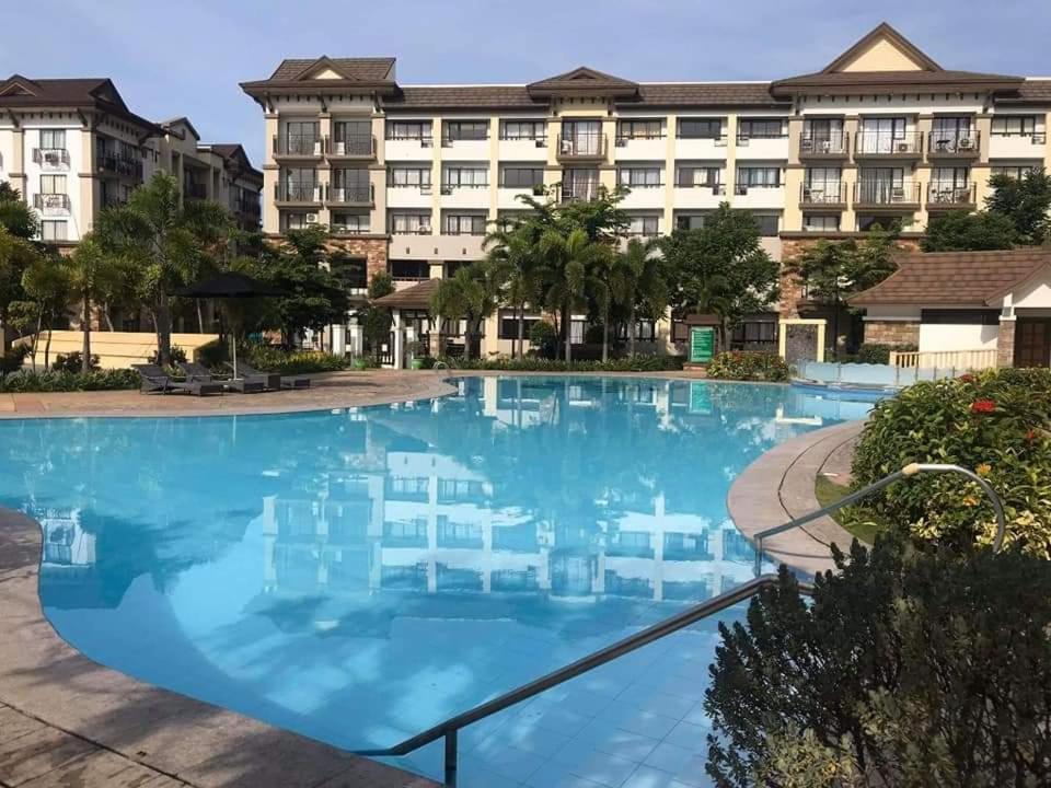 Davao City Cozy 2Br With Free Pool Beside Sm City Mall מראה חיצוני תמונה
