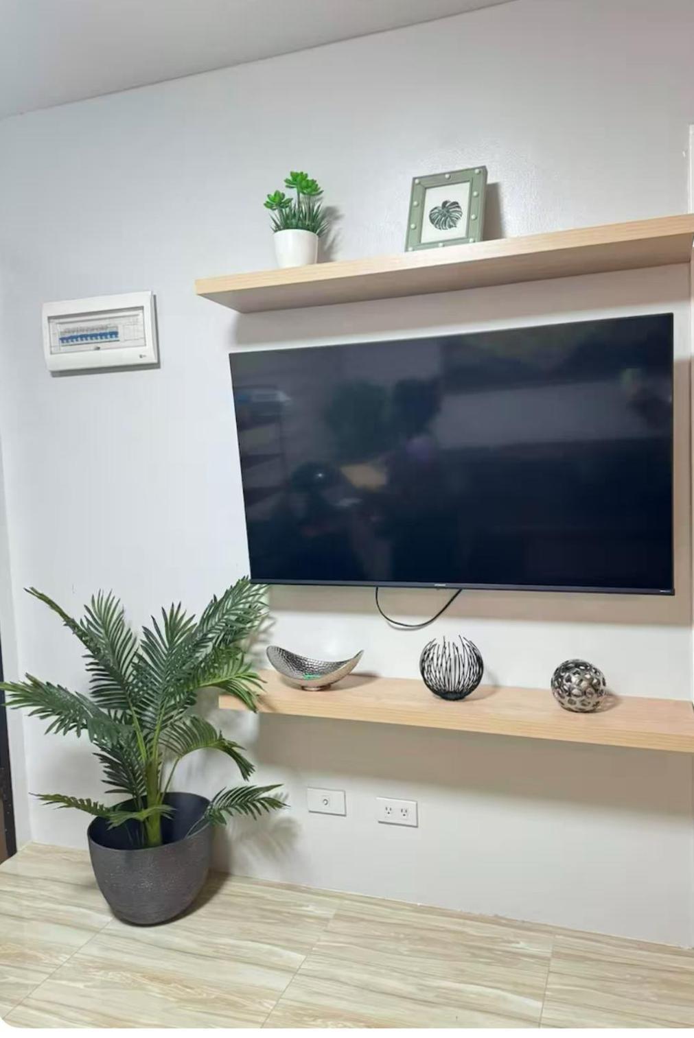 Davao City Cozy 2Br With Free Pool Beside Sm City Mall מראה חיצוני תמונה